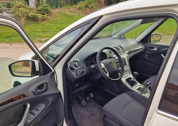 Ford Galaxy cena 16500 przebieg: 234843, rok produkcji 2007 z Strzegom małe 121